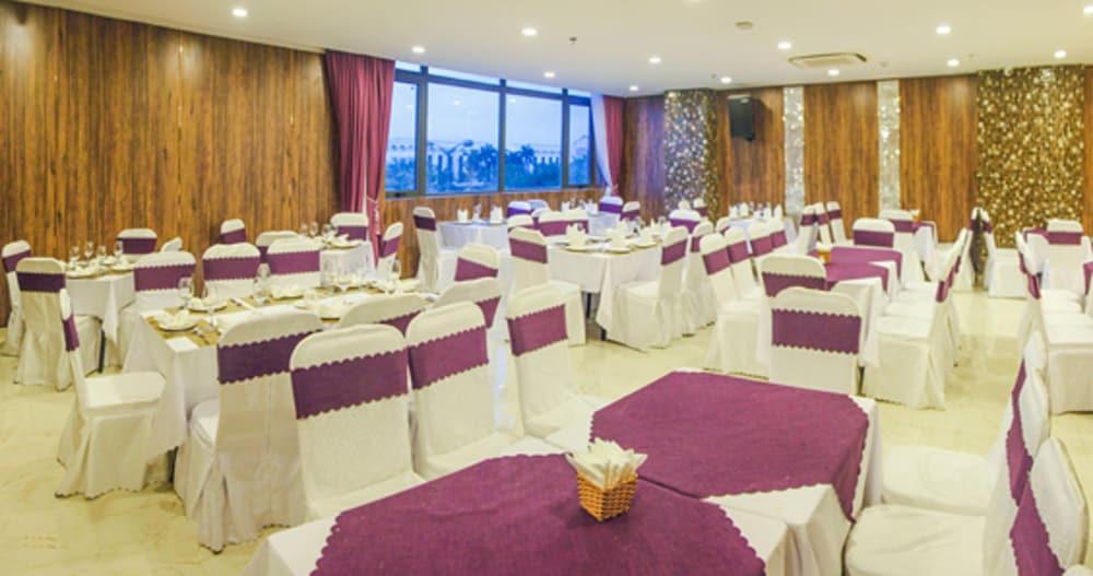 Lavender Riverside Hotel Da Nang Exteriör bild